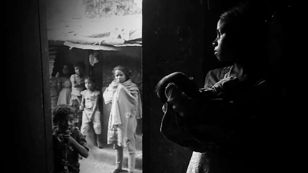 അമ്പിന്റെ രണ്ടറ്റത്തെയും ഇങ്ങിനെ അടയാളപ്പെടുത്താനാകുന്നത് കവി ഗോത്രവിഭാഗത്തിലായതുകൊണ്ട് മാത്രമാണ്. ആ ഗോത്രകവിയെ നമ്മൾ വായിച്ചില്ലെങ്കിൽ ഈ സന്ദർഭം നമുക്ക് അറിയാതെ പോകുമായിരുന്നു. 