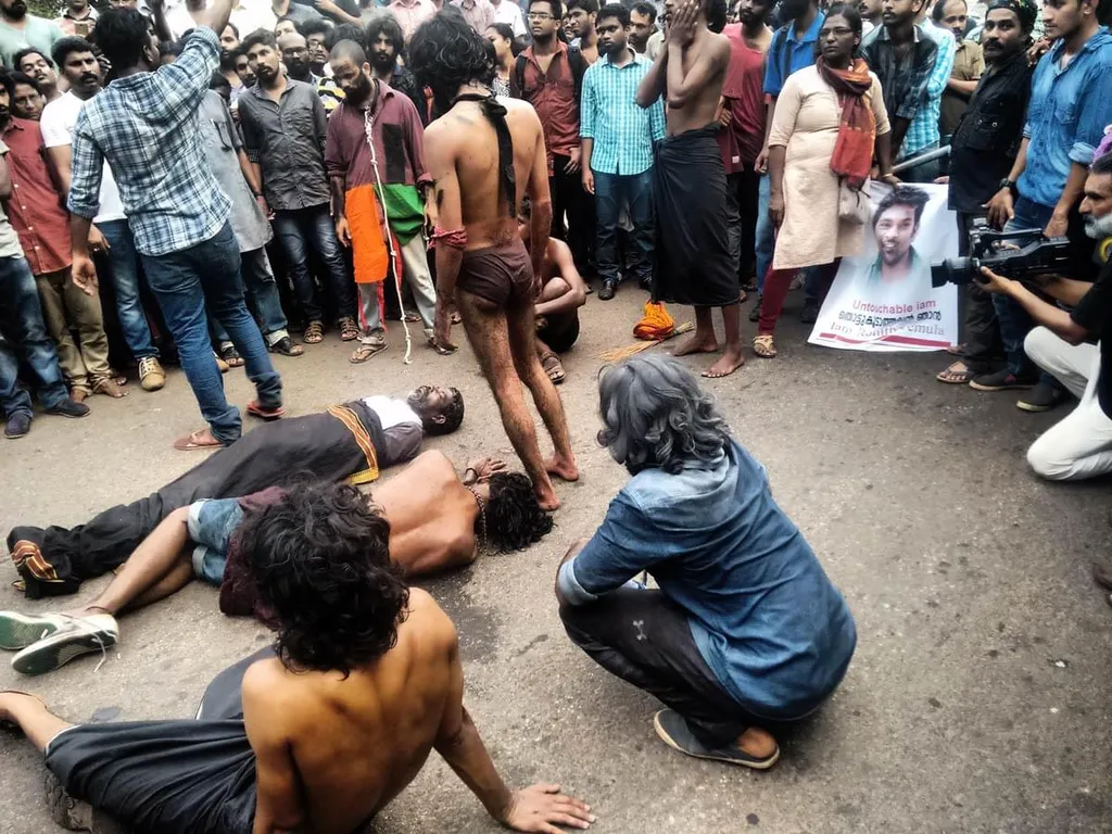 From Ramachandran Mokeri's "I am Rohit Vemula: a street performance by Dogtor Mockery" - ITFoK 2017