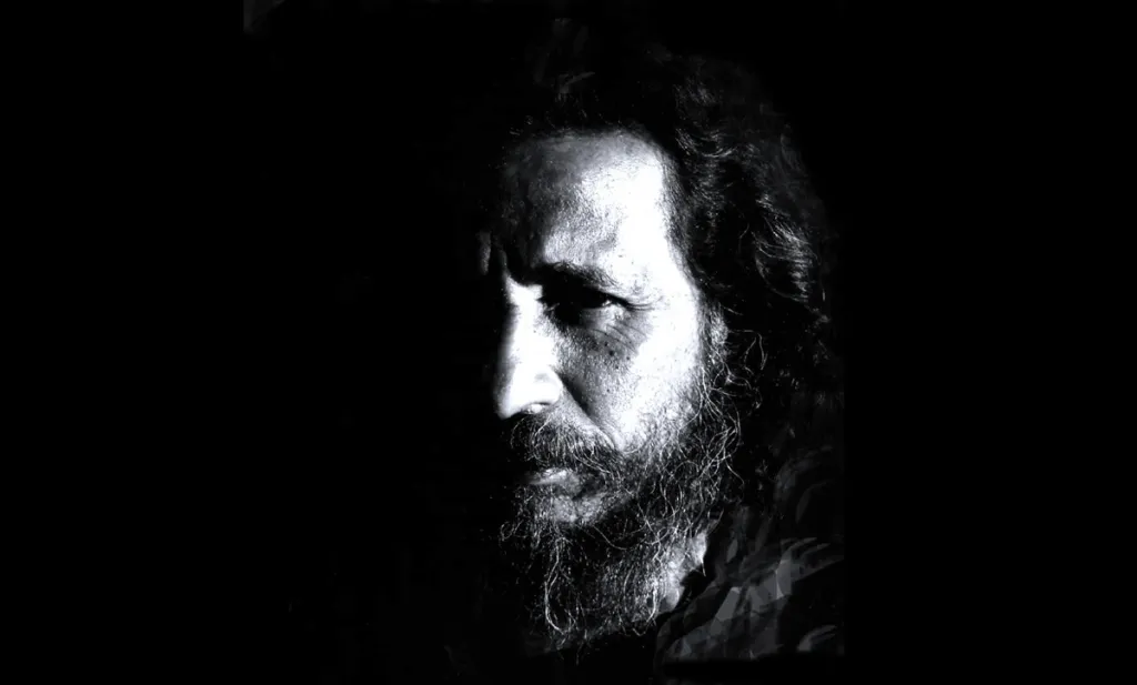 അമ്മ അറിയാൻ സിനിമയുടെ തിരക്കഥ എന്നോട് പറയുന്നത് ചാരായഷാപ്പിൽ നിന്നാണ്. നീയാണിതിൽ protagonist ആയി അഭിനയിക്കുന്നതെന്ന് ജോൺ എന്നോട് പറഞ്ഞു.
