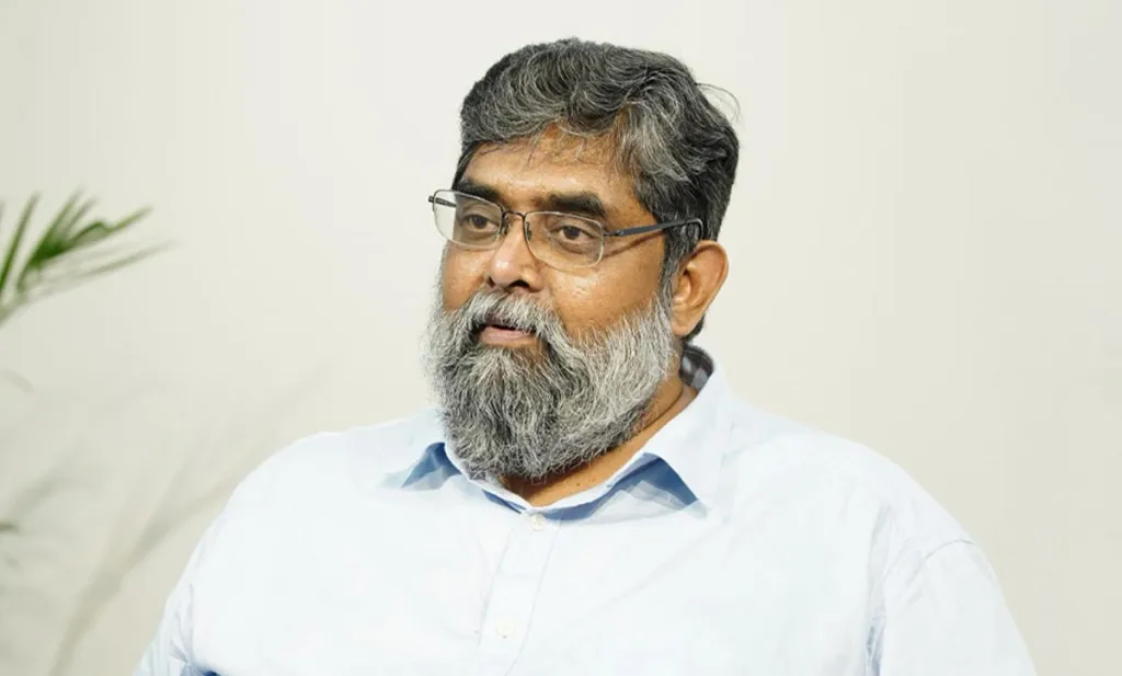 മാധ്യമപ്രവർത്തകൻ ആർ. രാജഗോപാൽ. ദീർഘകാലമായി രാജഗോപാൽ  വോട്ടറാണ്, മുതിർന്ന മാധ്യമപ്രവർത്തകനാണ്. കൊൽക്കത്ത നിവാസിയാണ്. എന്നാൽ പശ്ചിമബംഗാളിലെ SIR സമയത്ത് വോട്ടർപട്ടികയിൽനിന്ന് അദ്ദേഹത്തിന്റെ പേര് വെട്ടിമാറ്റപ്പെട്ടു.