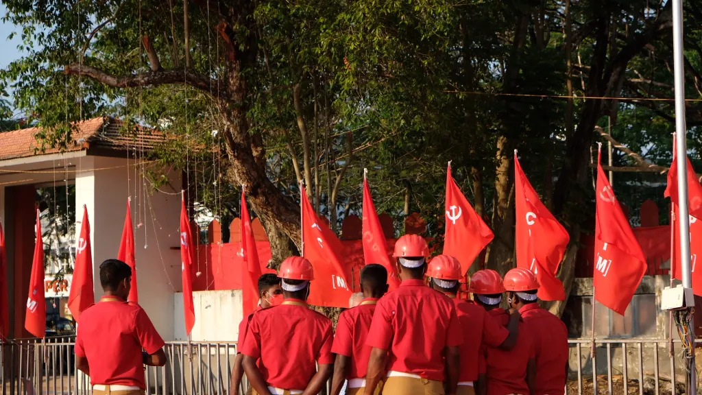 കമ്യൂണിസ്റ്റ് പാർട്ടിയുടെ സംഘടനാ അച്ചടക്കം എന്ന് പറയുന്നത് കേവലമായ അച്ചടക്കമോ ചോദ്യം ചെയ്യലുകളില്ലാത്ത വിധേയത്വമോ നേതൃപൂജയോ അല്ല. 