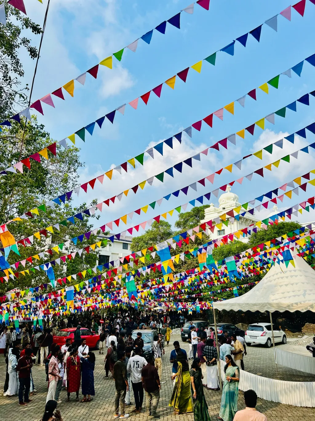 ഓഗസ്റ്റ് ഒമ്പതാം തീയതി സർവകലാശാലയിൽ ഞങ്ങൾക്ക് ഔദ്യോഗികമായി ക്ലാസുകൾ ആരംഭിച്ചു. ഇന്നിതുവരെ ഈ സർവകലാശാലയിൽ ഒരു ജനാധിപത്യ തിരഞ്ഞെടുപ്പും നടന്നിട്ടില്ല / Photo: Midhun R