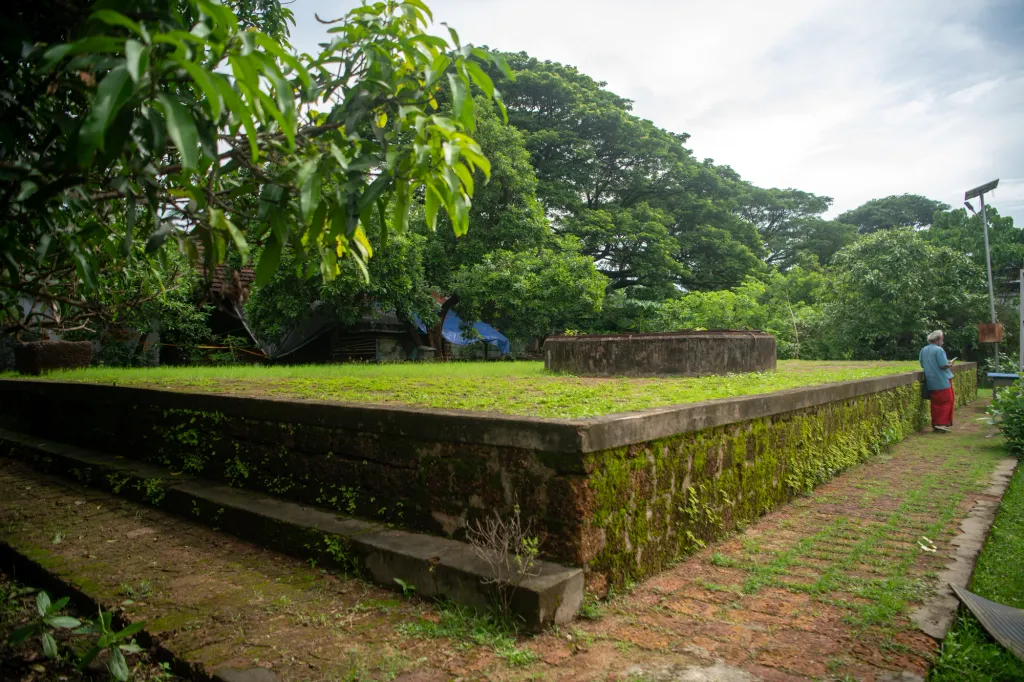  മാമാങ്കം നടന്നതായി പറയപ്പെടുന്ന നിലപാട് തറ