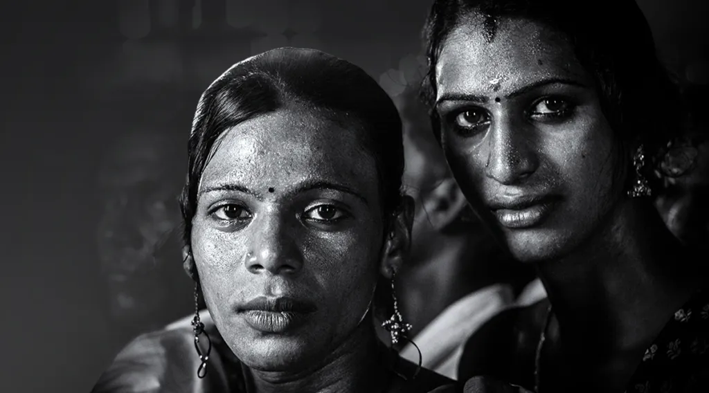 ഇന്ത്യൻ സാഹചര്യത്തിൽ നൽസ വിധിയെ തുടർന്ന് ലിംഗത്വ സംബന്ധിയായ എല്ലാത്തരം അനിശ്ചിതത്വങ്ങളെയും  പരിഹരിക്കുന്ന ഒരു കോളം എന്ന നിലയിലാണ് ട്രാൻസ്ജെൻഡറിനെ മനസ്സിലാക്കിയത്. 