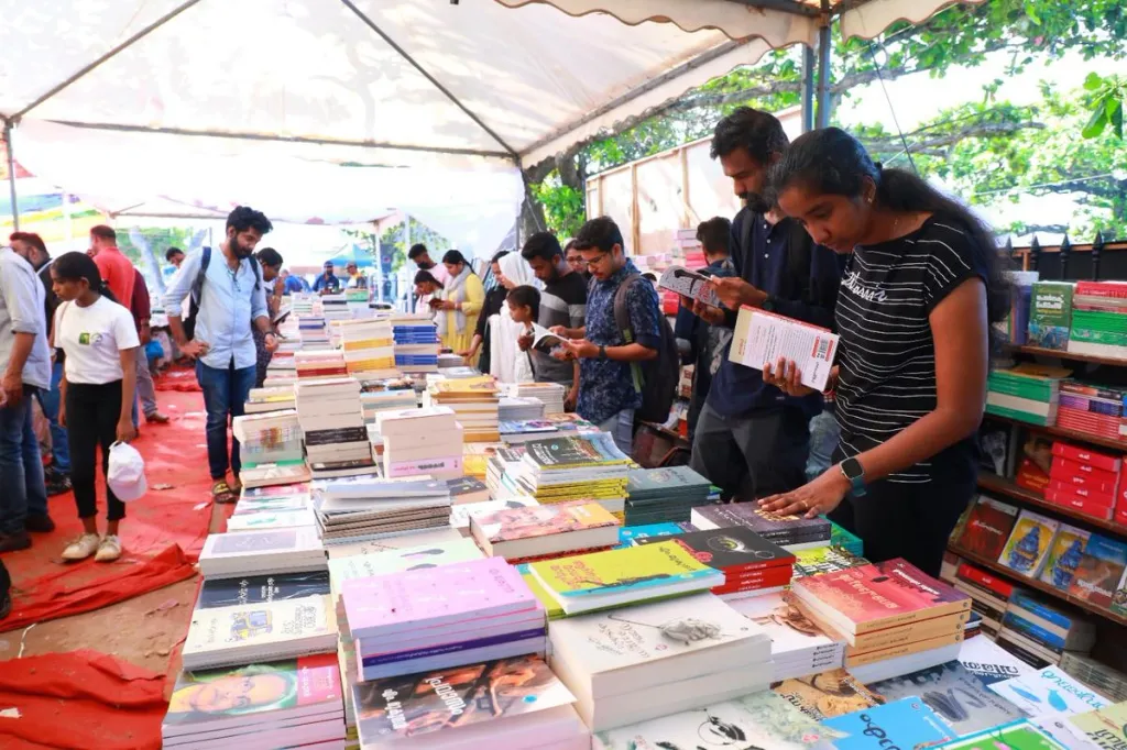 ശരിയായ വായന എന്ന അവകാശവാദമൊന്നുമില്ലാതെ ഗൗരവത്തിലുള്ള വായന, അവരവരുടെ ആനന്ദലബ്‌ദിയുടെയും അന്വേഷണങ്ങളുടെയും ഭാഗമായുള്ള വായന വീണ്ടെടുക്കാനും നിലനിർത്താനും നമുക്ക് കഴിയേണ്ടതാണ്.