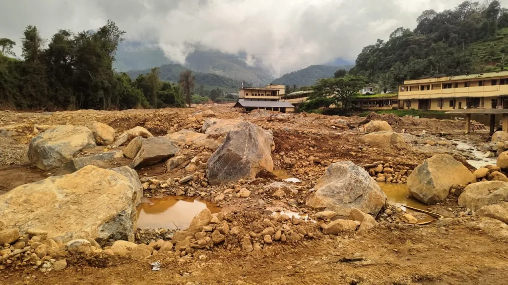 2013- നും 2023- നുമിടയിൽ മലയിടിച്ചിലുമായി ബന്ധപ്പെട്ട 270 ദുരന്തങ്ങളുണ്ടായിട്ടുണ്ട്. ഏറ്റവും മാരകമായത് 2024 ജനുവരി 30 നുണ്ടായ മുണ്ടക്കൈ–ചൂരൽമല ഉരുൾപൊട്ടലാണ്. 