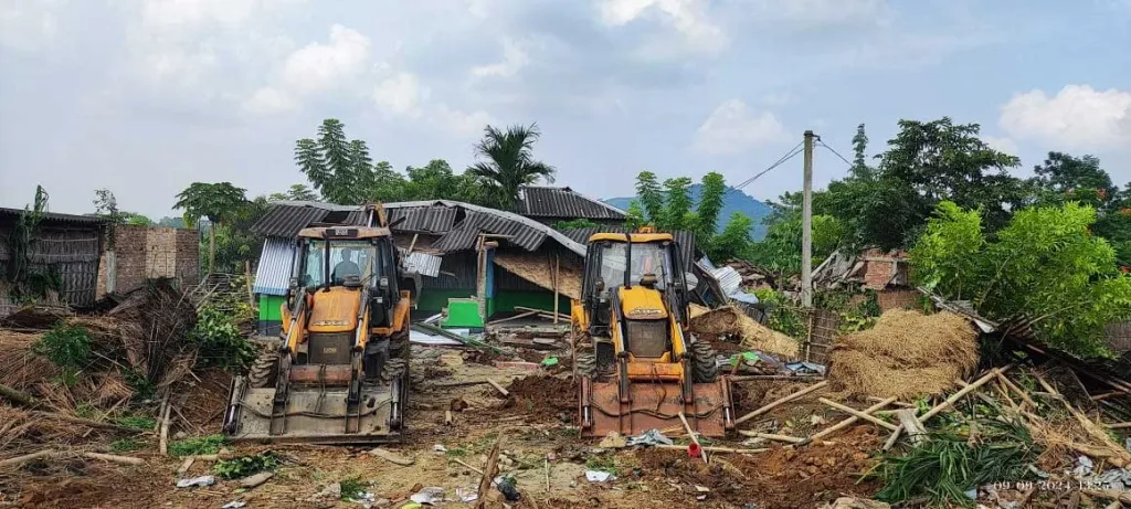 ചമേലി സിങ് കേസിൽ പാർപ്പിടാവാകാശം ഭരണഘടന നൽകുന്ന മൗലികാവകാശങ്ങളുടെ  ഭാഗമാണെന്ന് പറയുന്നുണ്ട്. ഇത്, സുപ്രീംകോടതി വീണ്ടും എടുത്തുപറയുന്നു. 