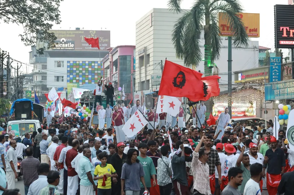 പാലക്കാട്ടെ യു.ഡി.എഫ് വിജയത്തിലും, സി.പി.എം എടുക്കുന്ന നിലപാട് മുസ്‌ലിം മതരാഷ്ട്രീയത്തെ പ്രതിസ്ഥാനത്ത് നിർത്തുന്നതാണ്. 