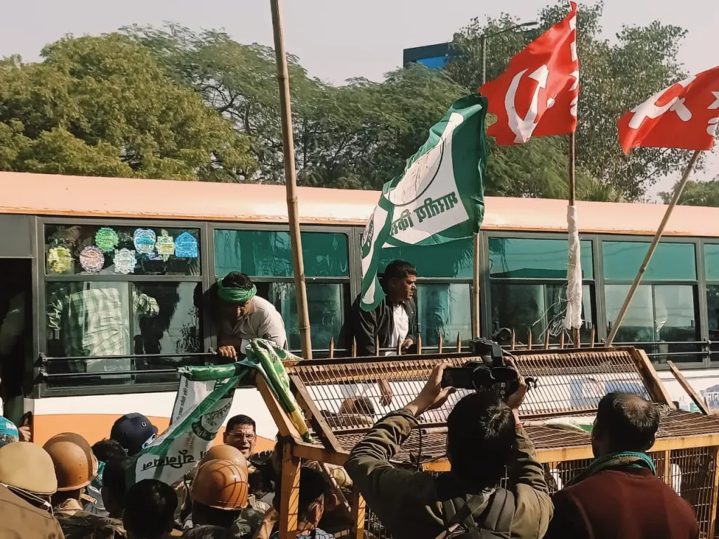  കർഷകരുടെ കൂട്ടായ്മ സർക്കാരുകളിൽ വലിയ സമ്മർദ്ദമാണ് ഉയർത്തുന്നത്. 