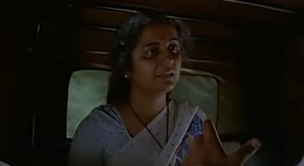 തീർത്ഥാടനം സിനിമയിൽ വിനോദിനിയായി സുഹാസിനി