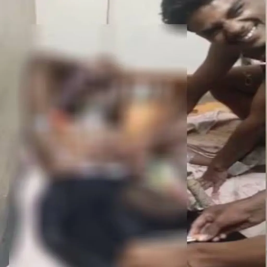 കോട്ടയം ഗവൺമെൻറ് മെഡിക്കൽ കോളേജിൽ നടന്ന റാഗിങ്ങിൽ നിന്നുള്ള ദൃശ്യം, പ്രതികൾ തന്നെ പകർത്തിയത്.