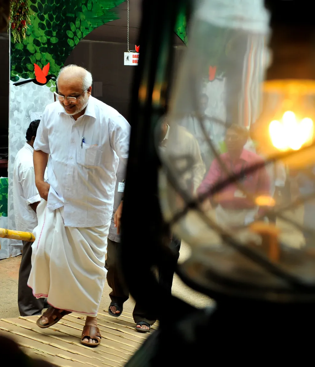 ഇനി ക്യൂബയെ പോലെ ഒരു 'നഗര രാഷ്ട്രമായി' കമ്യൂണിസത്തിന് കേരളത്തിൽ അവശേഷിക്കേണ്ടി വരുമോ എന്ന ചോദ്യത്തിലാണ് ബേബി സഖാവ്. Photo/ AJ JOJI