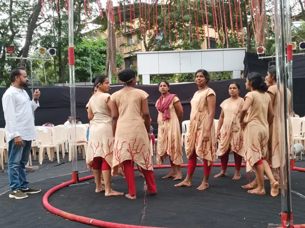 തീണ്ടാരിപ്പച്ച നാടകത്തിൽ നിന്ന്