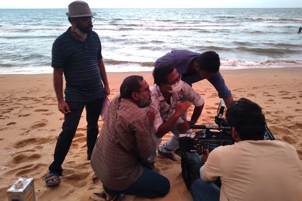 ‘പൂവ്’ സിനിമയുടെ ഷൂട്ടിങ്ങിനിടെ