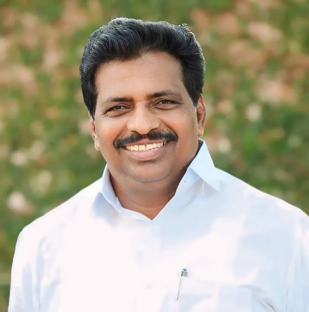 കേരളത്തിലെ കോൺഗ്രസ് എങ്ങനെയാണ് ദലിതരേയും ആദിവാസികളേയും പരിഗണിക്കുന്നത് എന്നതിന്റെ ആത്മരോഷമാണ് കൊടിക്കുന്നിൽ സുരേഷ് പ്രകടിപ്പിച്ചത്. 