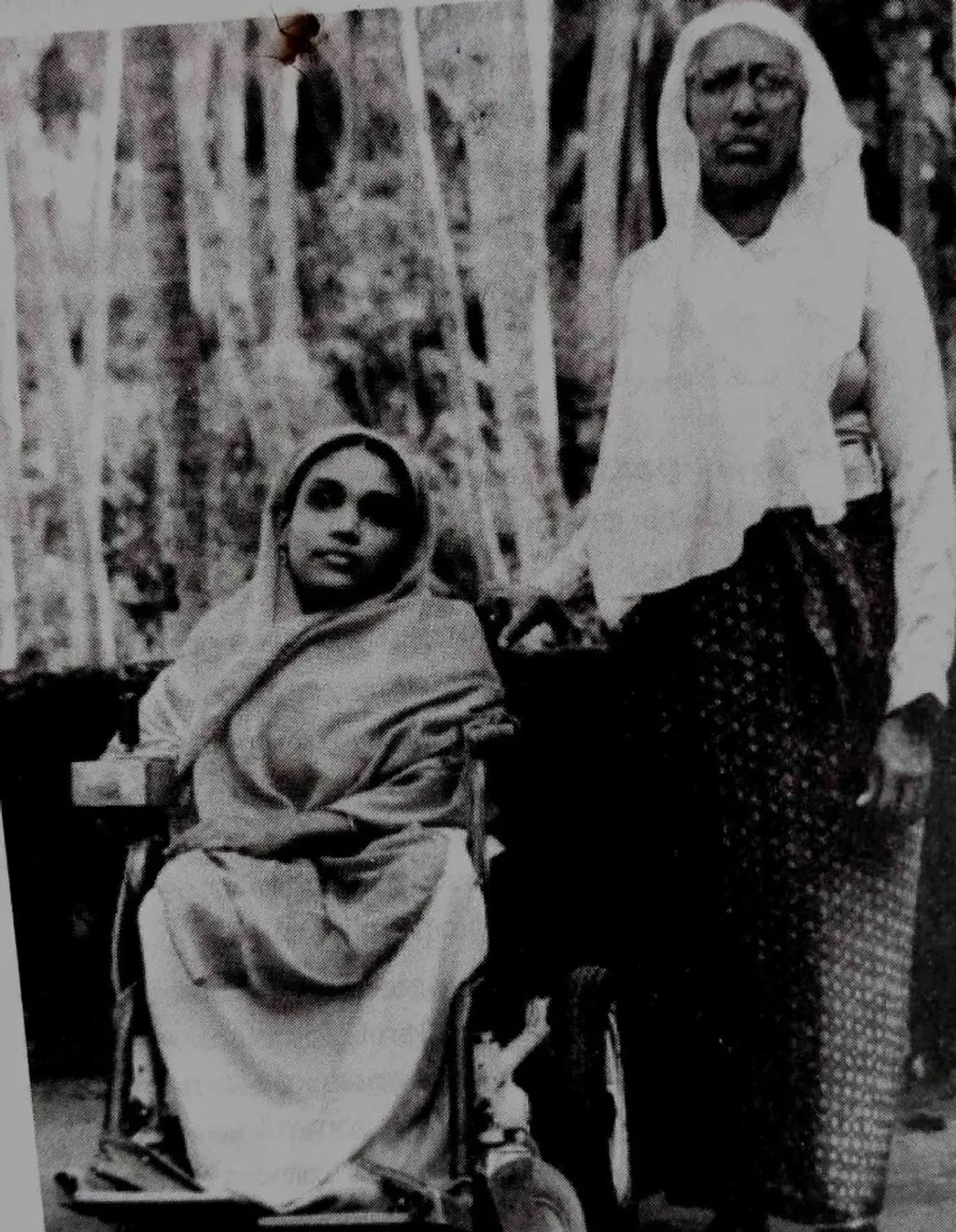 ഉമ്മയോടൊപ്പം റാബിയ 