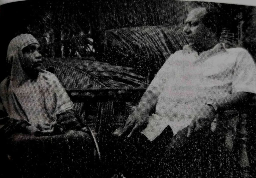 ജീവിതപങ്കാളി മുഹമ്മദ് എന്ന ബാപ്പുവിനോടൊപ്പം.