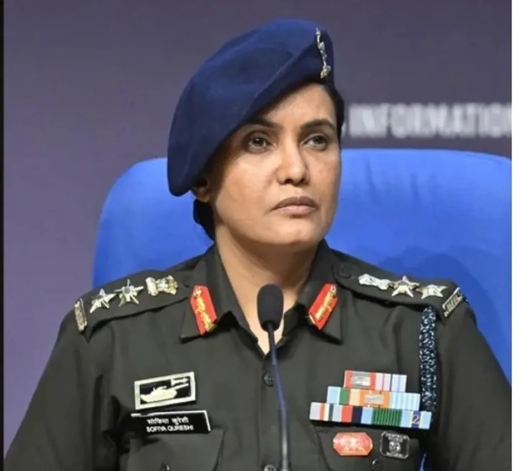 ഇന്ത്യൻ പട്ടാള ഉദ്യോഗസ്ഥയും സംഘർഷ വിവരങ്ങൾ മാധ്യമങ്ങളിലൂടെ ജനത്തെ അറിയിക്കാൻ നിയുക്തയുമായ സോഫിയ ഖുറേഷിക്കെതിരെ വെറുപ്പിന്റെ പ്രത്യയശാസ്ത്രത്തിൽ നിന്നുയർന്ന പ്രതികരണമാണ് കേട്ടത്.