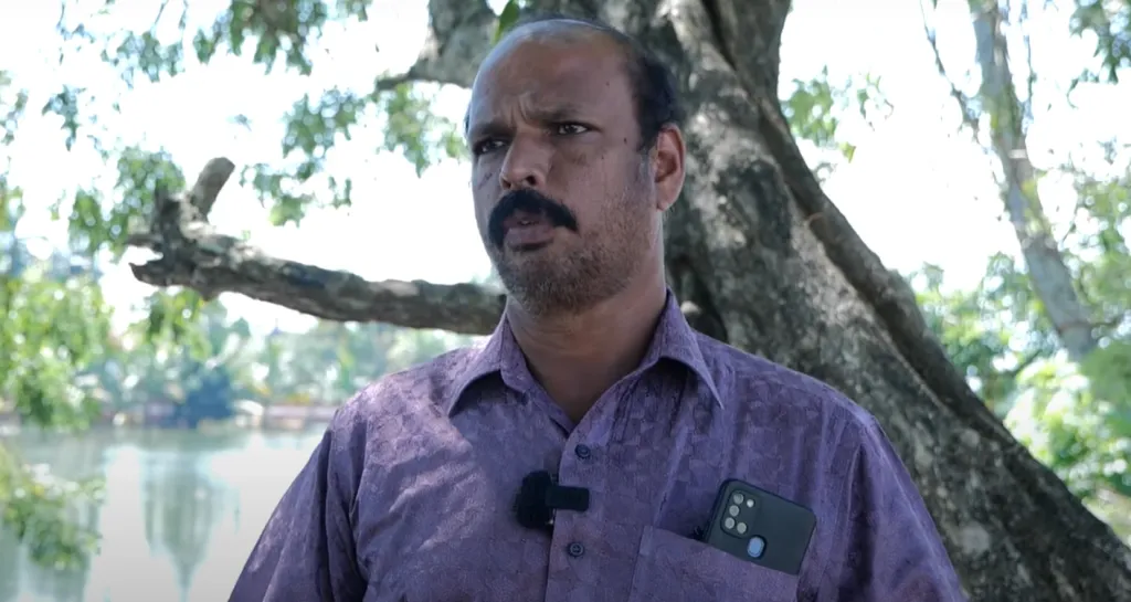 കുട്ടനാട്ടിലെ കർഷകനായ വേലായുധൻ