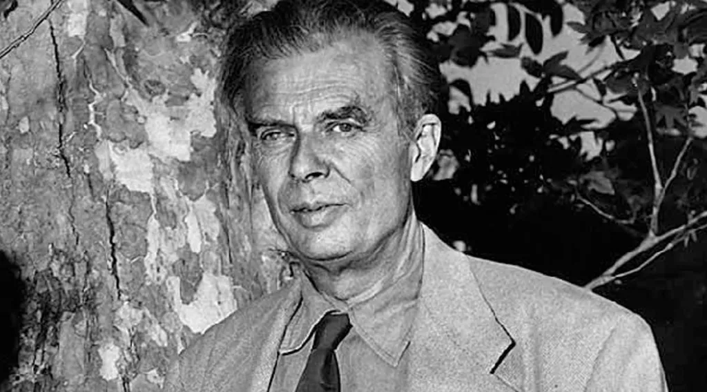 ഹക്സിലി ഒരു മിസ്റ്റിക് ആയിരുന്നില്ല. വില്യം ബ്ലെയ്ക്കും സ്വീഡൻബോർഗും തീർച്ചയായും ഹക്സിലിയെ സ്വാധീനിച്ചിരുന്നു, പൗരസ്ത്യ മിസ്റ്റിസവും. ഇതാണ് മെസ്ക്കലിൻ പരീക്ഷിക്കാൻ  അദ്ദേഹത്തെ പ്രേരിപ്പിച്ചത്. 