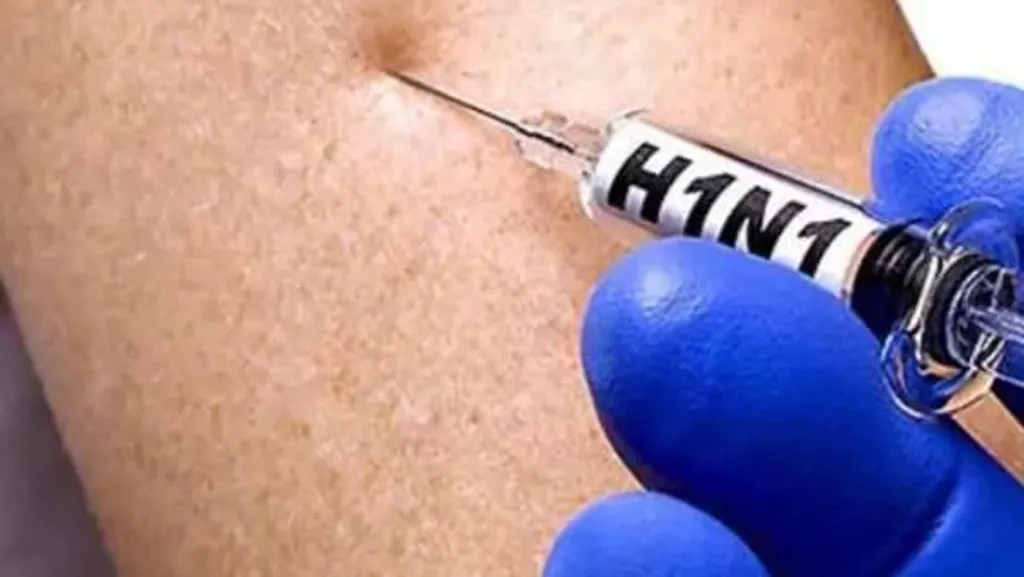  പനിയും ശ്വാസകോശ സംബന്ധമായ അസുഖങ്ങളുമായി ആശുപത്രിയിൽ പ്രവേശിപ്പിക്കുന്നവർക്ക് കോവിഡ് ടെസ്റ്റ് നിർബന്ധമായും നടത്തണമെന്ന് ആരോഗ്യവകുപ്പ് നിർദ്ദേശിച്ചിട്ടുണ്ട്. ഇതോടൊപ്പം ഫ്ലൂ ടെസ്റ്റും (H1N1) നടത്തേണ്ടതാണ്. 