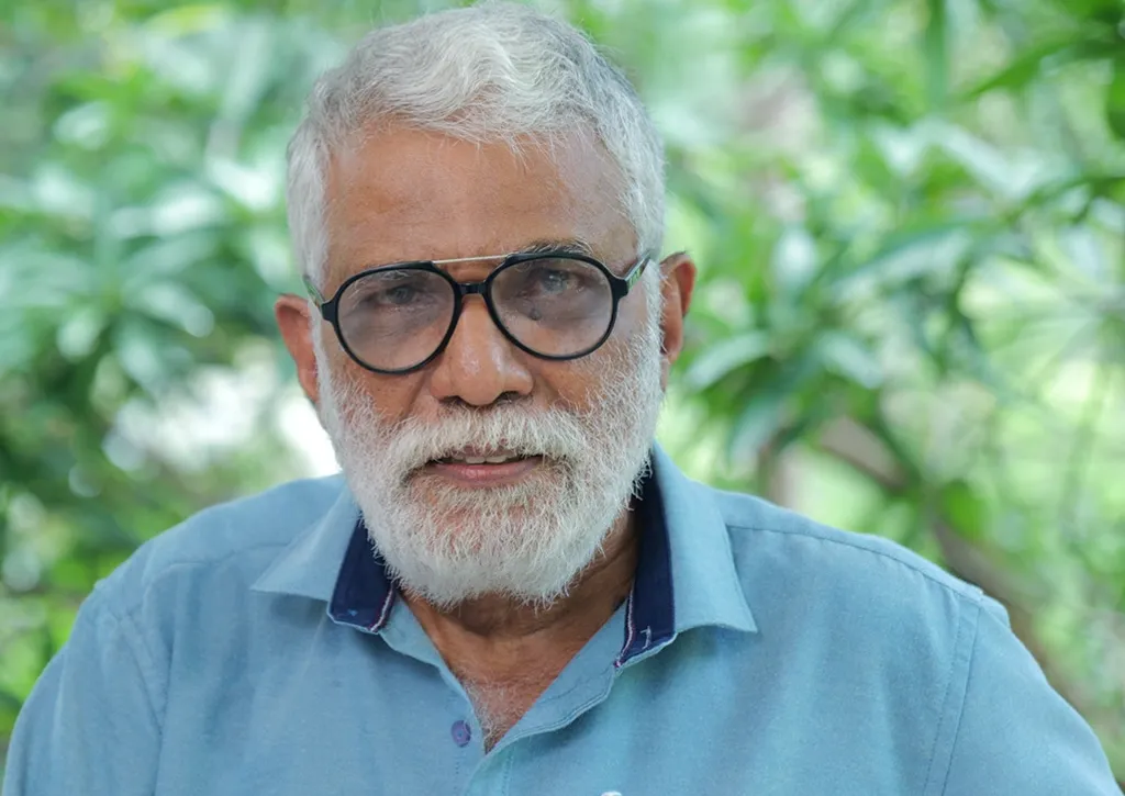 കോഴിക്കോട് മടപ്പള്ളി കോളേജിൽ പഠിച്ചുകൊണ്ടിരുന്ന സോമശേഖരന്റെ മുൻകൈയോടെ 'യെനാൻ' എന്ന പേരിൽ സാഹിത്യ മാസിക പ്രസിദ്ധീകരിച്ചുതുടങ്ങി.