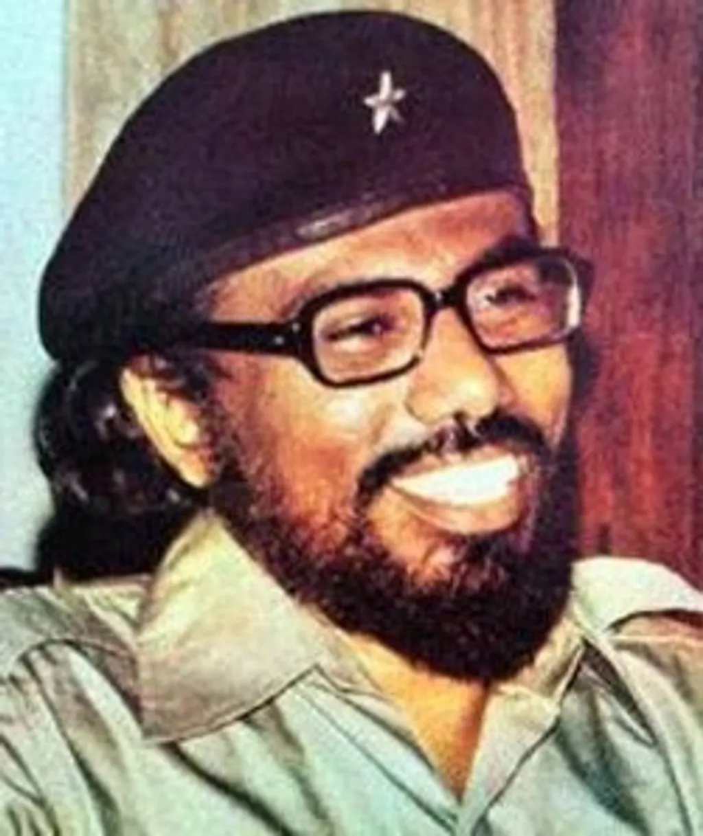 വിജെവീരയിൽ നിന്ന് JVP ഏറെദൂരം സഞ്ചരിച്ചെങ്കിലും, ലങ്കൻ ചെഗുവേരയെന്നറിയപ്പെടുന്ന അദ്ദേഹമിപ്പോഴും അവരുടെ കൾട്ടാണ്. നീട്ടിവളർത്തിയ മുടിയും താടിയും കട്ടിക്കണ്ണടയും തലയിലെ ക്യാപുമെല്ലാമായി ചെഗുവേരയെ ഓർമ്മിപ്പിക്കുന്നതാണ് വിജെവീരയുടെ രൂപം.