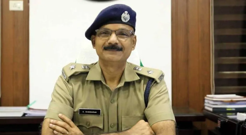 മലപ്പുറം എസ് പിയായിരുന്ന എസ്. ശശിധരൻ മുസ്ലിം വിരോധമുള്ള പോലീസ് ഉദ്യോഗസ്ഥനാണെന്ന്, അൻവറിന്റെ വാദത്തെ പിന്തുണച്ച്, ജോലിയിൽ നിന്നു വിരമിച്ച ഒരു ജുഡീഷ്യൽ ഉദ്യോഗസ്ഥൻ മാധ്യമങ്ങളോട് വെളിപ്പെടുത്തിയത്, വിവാദങ്ങളെ മറ്റൊരു തലത്തിലേക്ക് മാറ്റി.