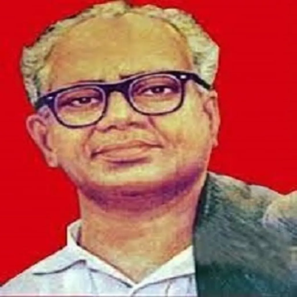 ഇന്ദിരാഗാന്ധിയുടെ ഏകാധിപത്യത്തിനെതിരായ യോജിച്ച പോരാട്ടമെന്നതിന് അർത്ഥം, എല്ലാ പ്രതിപക്ഷ പാർട്ടികളുടെയും രാഷ്ട്രീയ മുന്നണിയെന്നല്ല എന്ന സമീപനത്തിൽ പിന്നീട് പാർട്ടി വീഴ്ച വരുത്തിയെന്നതായിരുന്നു പി. സുന്ദരയ്യയുടെ ആക്ഷേപം.