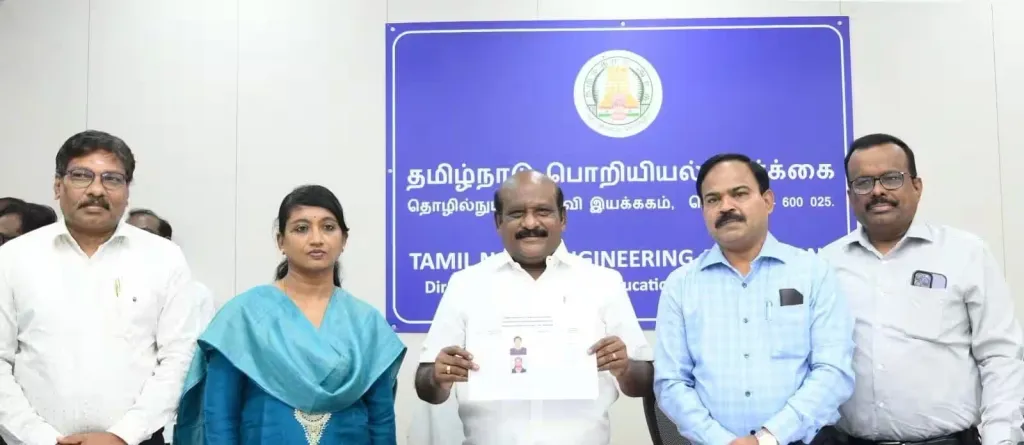 തമിഴ്നാട് ഉന്നതവിദ്യാഭ്യാസ മന്ത്രി ഗോവി ചെഴിയാൻ എഞ്ചിനീയറിംഗ് റാങ്ക് ലിസ്റ്റ് പുറത്തുവിടുന്നു