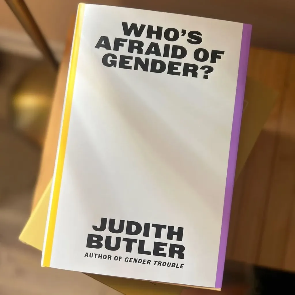 ബട്ലറുടെ Who's Afraid of Gender എന്ന പുസ്തകം ഈ ലിംഗ വിരുദ്ധ (anti gender) ചർച്ചകളോടുള്ള നേരിട്ടുള്ള ഇടപെടലാണ്.  