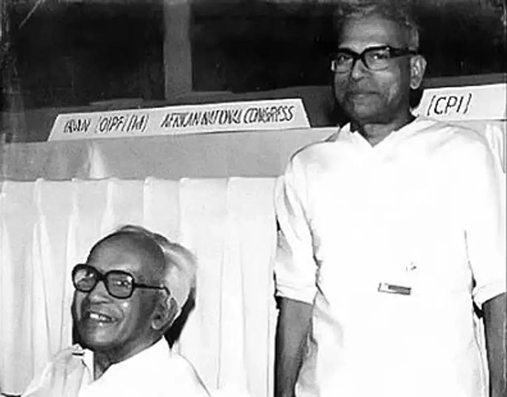 ഇ.എം.എസും വി.എസും
