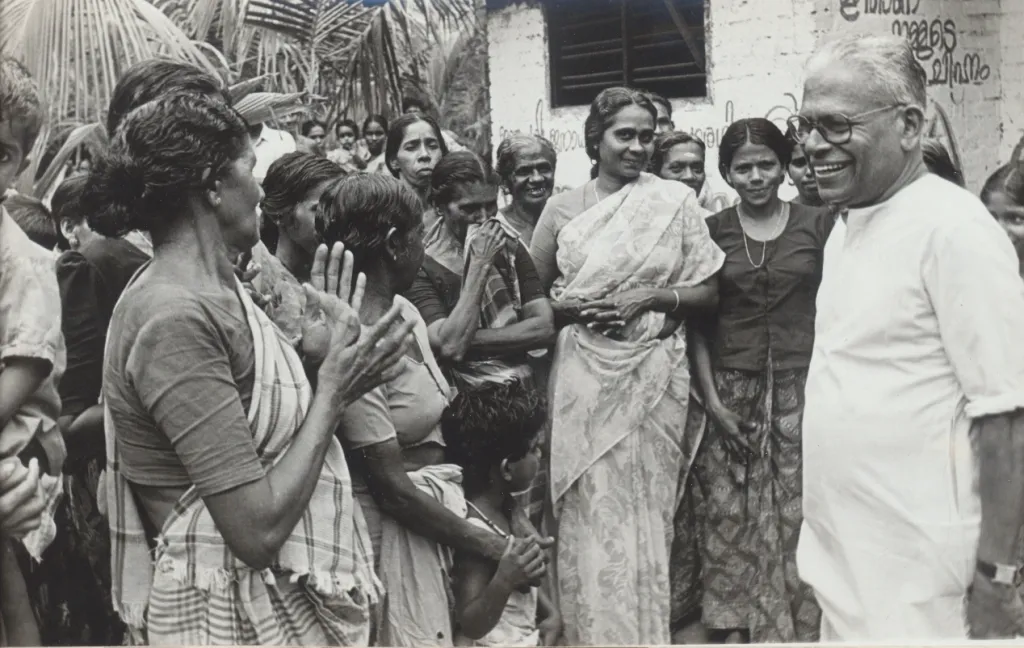 സാധാരണക്കാരുടെ ഭാഷയിലാണ് വി.എസ് സംസാരിച്ചിരുന്നത്. തനി ദ്രാവിഡൻ എന്നു പലപ്പോഴും തോന്നിയിട്ടുണ്ട്.