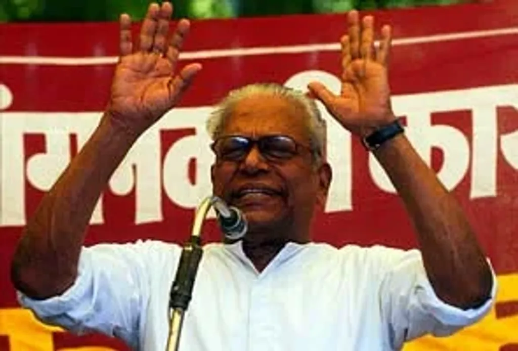 വി.എസ് അടിമുടി കമ്മ്യൂണിസ്റ്റാണ് എന്നതിൻെറ തെളിവാണ് മതതീവ്രവാദ ശക്തികൾക്കെതിരെ അദ്ദേഹം നടത്തിയ ചടുലനീക്കങ്ങൾ.