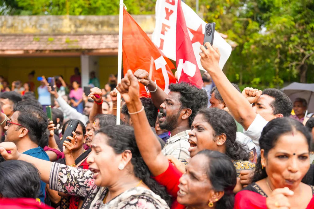 എല്ലാവരും ഒത്തുചേർന്ന വേറിട്ട വേദിയായി അദ്ദേഹത്തിന്റെ അനുസ്മരണവേദി അസാധാരണമാംവിധം വളരുക തന്നെയാണ്, ഇപ്പോഴും അത് വളർന്നുകൊണ്ടിരിക്കുകയാണ്.