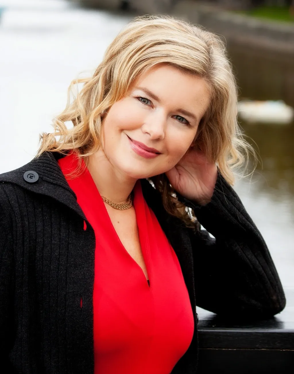 ട്രോമാ സിദ്ധാന്തങ്ങൾ പൊതുവായി പറഞ്ഞാൽ ഇനി പറയുന്ന ഫിലോസഫി തത്വങ്ങളെ അടിസ്ഥാനപ്പെടുത്തിയിരിക്കുന്നു എന്ന് ഹാന മെററ്റോയ  അഭിപ്രായപ്പെടുന്നു: