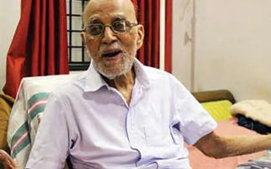 സാനുമാഷുടെ സതീർത്ഥ്യനും സഹപ്രവർത്തകനും സുഹൃത്തുമായ ചരിത്രകാരൻ കല്ലേലി രാഘവൻപിള്ളയുമായുള്ള കൂടിക്കാഴ്ച ഡോക്യുമെന്ററിയിലെ വികാരനിർഭരമായ രംഗമാണ്.