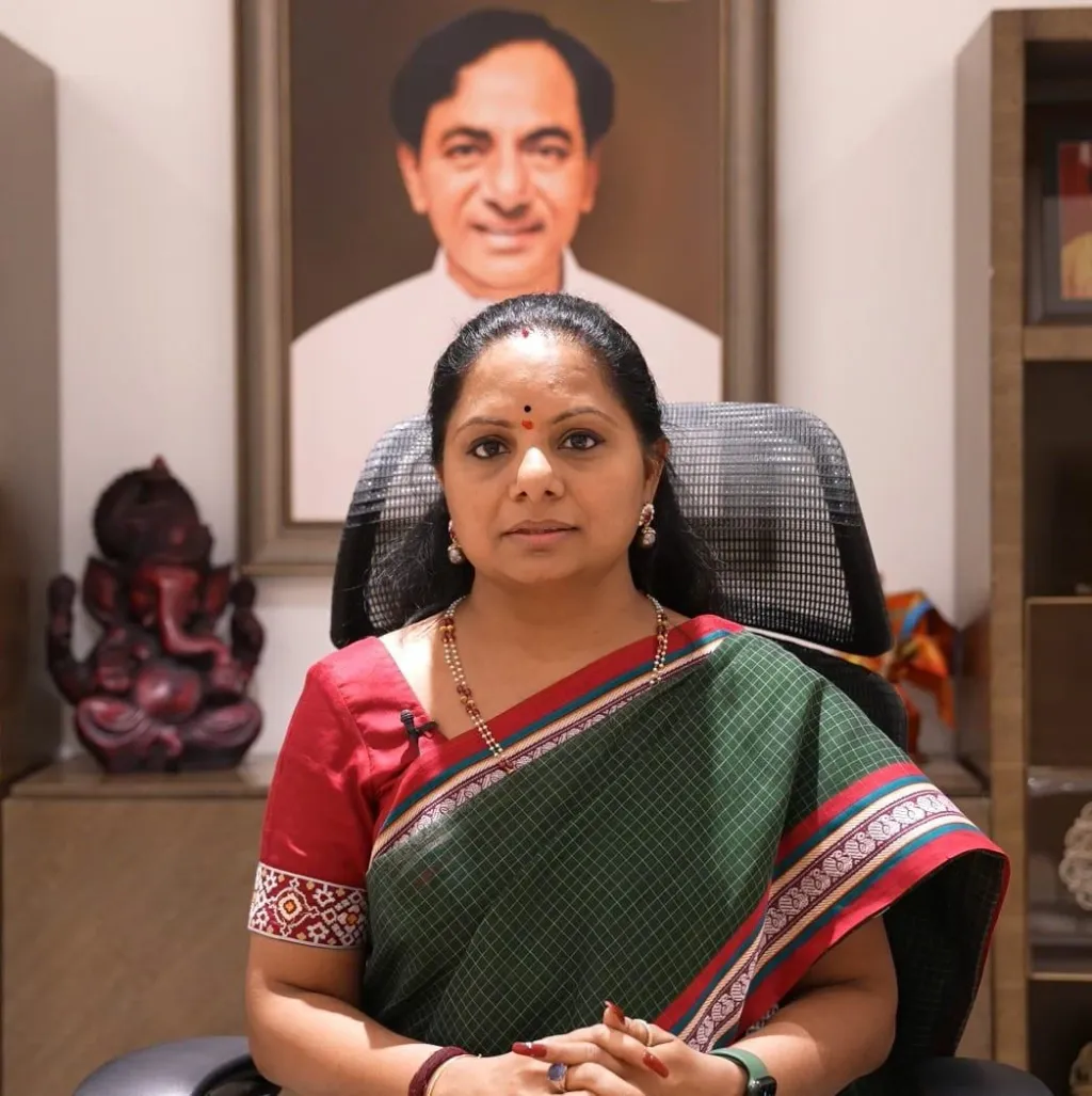 ബി ജെ പിയുമായി തെറ്റിയതോടെയാണ് BRS മേധാവി കെ. ചന്ദ്രശേഖരറാവുവിന്റെ മകൾ കെ. കവിതയ്ക്ക് ജയിലിൽ പോകേണ്ടിവന്നത്. അതായത് അഴിമതിയല്ല പ്രശ്നം, ബി ജെ പിക്കൊപ്പം നിന്നാണോ എതിർചേരിയിൽ നിന്നാണോ ചെയ്യുന്നതെന്നാണ് വിഷയം. 