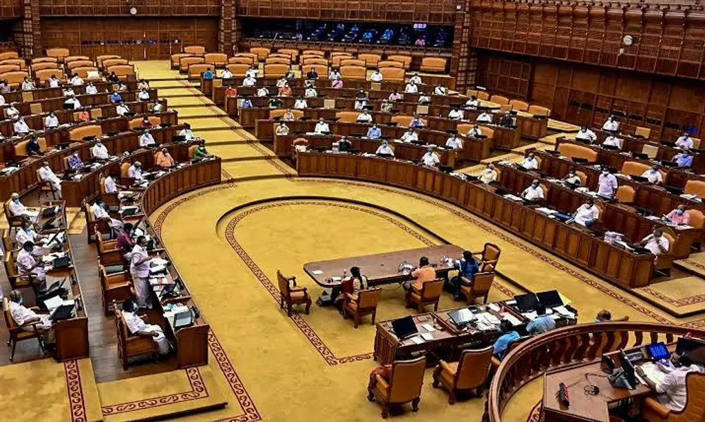 കേരളസർക്കാർ ഇതുവരെ അന്ധവിശ്വാസ നിരോധന നിയമം നിർമിച്ചിട്ടില്ല. ഇതുമായി ബന്ധപ്പെട്ട് യുക്തിവാദി സംഘം നൽകിയ റിട്ട് ഹർജി പരിഗണിക്കവേ ബില്ല് പരിഗണനയിലില്ലെന്നാണ് സർക്കാർ കോടതിയെ അറിയിച്ചത്.