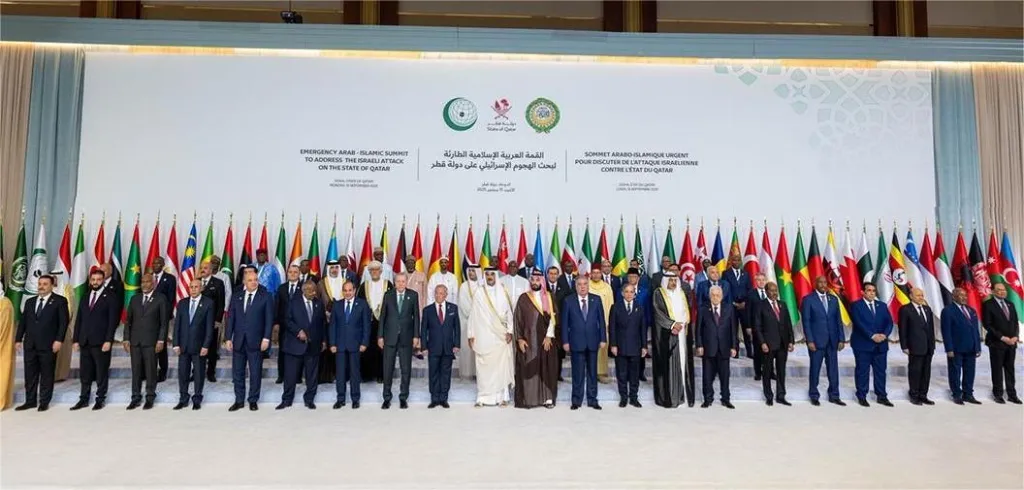 ദോഹയിൽ ചേർന്ന അറബ് ഉച്ചകോടിക്ക് കാര്യമായ തീരുമാനങ്ങളിലൊന്നും എത്താൻ കഴിഞ്ഞില്ല എന്നത് ഗൾഫ്- അറബ് ലോകം എത്തിച്ചേർന്ന രാഷ്ട്രീയ ശൂന്യതയുടെ ഏറ്റവും വലിയ ഉദാഹരണം തന്നെയായി മാത്രമേ കാണാനാകൂ.  