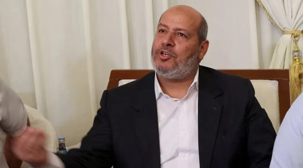 ഇസ്രായേൽ ആക്രമണത്തിൽ ആറ് പേർ കൊല്ലപ്പെട്ടിട്ടുണ്ട്. ഖലീൽ അൽ ഹയ്യയുടെ മകൻ കൊല്ലപ്പെട്ടവരുടെ കൂട്ടത്തിലുണ്ടെന്നാണ് റിപ്പോർട്ട്. 