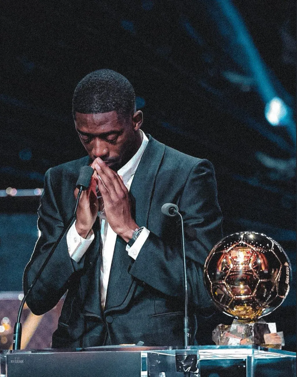 തൻെറ ഫുട്ബോൾ കരിയറിലെ ഉയർച്ചകളുടെയും വീഴ്ച്ചകളുടെയും ഉത്തരവാദിത്വം ഡെംബലെയ്ക്ക് തന്നെയാണ്.