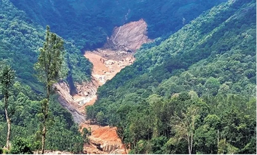 മുണ്ടക്കൈ- ചൂരൽമല ഉരുൾപൊട്ടലിന്റെ പ്രാരംഭ സ്ഥലം.