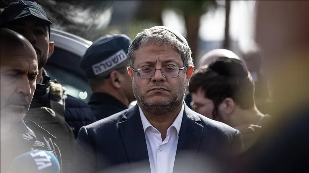 പലസ്തീൻ തടവുകാരെ കൊല്ലാൻ പ്രേരിപ്പിക്കുന്നത്  ഇസ്രയേൽ മന്ത്രി ഇറ്റാമർ ബെൻഗ്വിർ സമ്പൂർണ രാഷ്ട്രീയ പരിപാടിയായും തെരഞ്ഞെടുപ്പ് പ്രചാരണമായും മാറ്റുന്നു. 