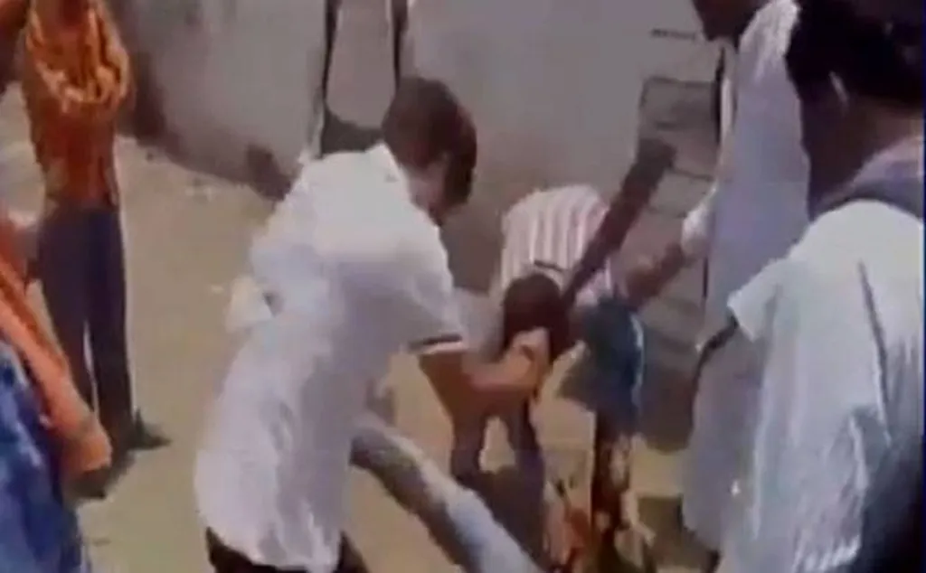 ‘ഗോ രക്ഷ’ എന്ന പേരിൽ നടക്കുന്ന ഗുണ്ടാ ആക്രമണങ്ങളും ബീഫ് നിരോധന നിയമങ്ങളും മതപരമായ ആഹാരനിയന്ത്രണങ്ങളുമെല്ലാം ബ്രാഹ്മണിക അധികാരത്തിന്റെ പുനരാവിഷ്കാരമാണ്. 