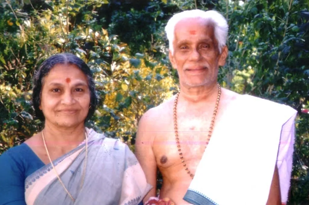 കലാമണ്ഡലം പത്മനാഭൻ നായരും പങ്കാളി കലാമണ്ഡലം സത്യഭാമയും 