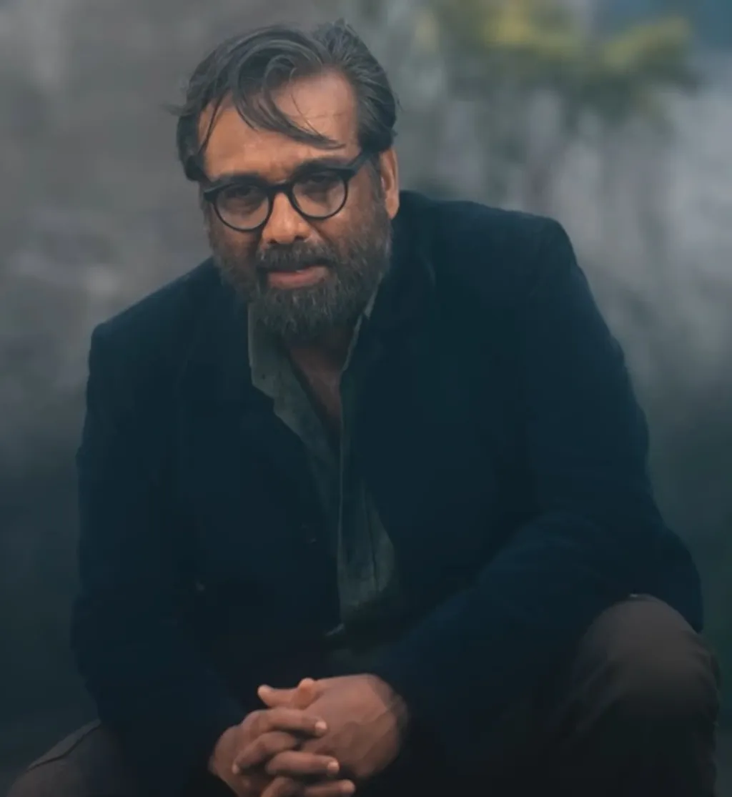 രണ്ടാം ലോകയുദ്ധത്തിനും അടിയന്തരാവസ്ഥയ്ക്കിടയിലുമുള്ള കാലത്ത്, പോലീസ് തിരഞ്ഞുകൊണ്ടിരിക്കുന്ന കുര്യച്ചൻ എന്ന ഒരു ക്രിമിനലിന്റെ തിരോധാനത്തെ കുറിച്ചന്വേഷിച്ചു പലപ്പോഴായി കാട്ടുകുന്ന് മല കയറി വരുന്നവർ. 