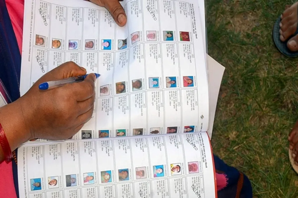 വോട്ടർ പട്ടികയിലെ ഇത്തരം ‘അസ്വാഭാവിക’ വെട്ടിനിരത്തലുകൾ തീർച്ചയായും തെരഞ്ഞെടുപ്പുഫലത്തിൽ പ്രതിഫലിച്ചിട്ടുണ്ട്. പ്രത്യേകിച്ച്, സീമാഞ്ചൽ മേഖലയിൽ എൻ.ഡി.എ നേടിയ മുന്നേറ്റത്തിന്റെ സൂചനകൾ പരിഗണിച്ചാൽ. 