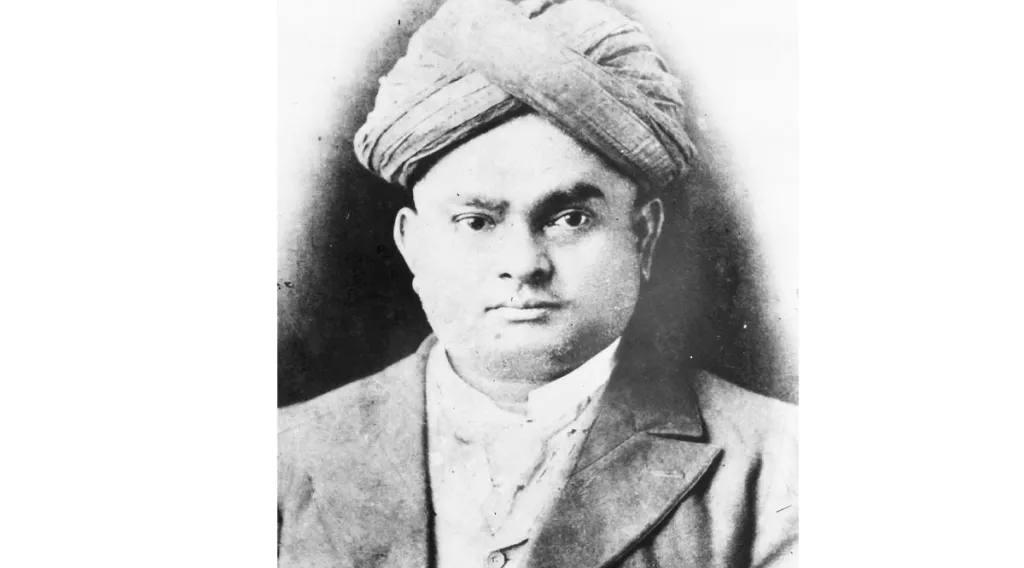 കോൺഗ്രസ് രൂപീകരണ സമ്മേളനത്തിൽ മദ്രാസ് മഹാസഭയുടെ സഹ സ്ഥാപകൻ ജി. സുബ്രഹ്മണ്യ അയ്യരാണ് ആദ്യ പ്രമേയം അവതരിപ്പിച്ചത്. 