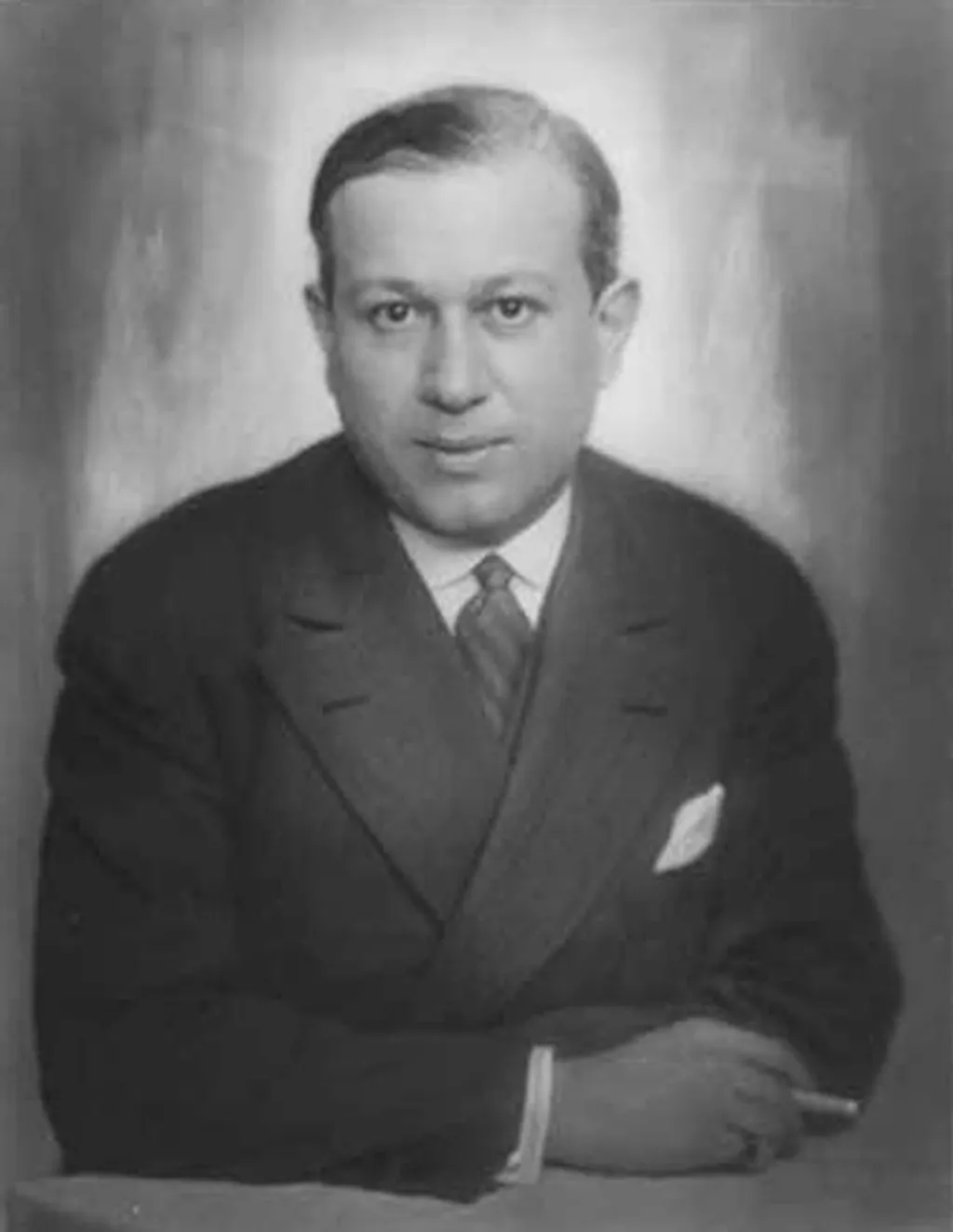 വൈദ്യചരിത്രകാരൻ ഹെൻറി സിജറിസ്റ്റിന്റെ അഭിപ്രായത്തിൽ സർവ്വ പ്രാചീന സംസ്കൃതികളും അവരവരുടേതായ ചികിത്സാസമ്പ്രദായങ്ങൾക്ക് രൂപം നൽകിയിരുന്നു. 